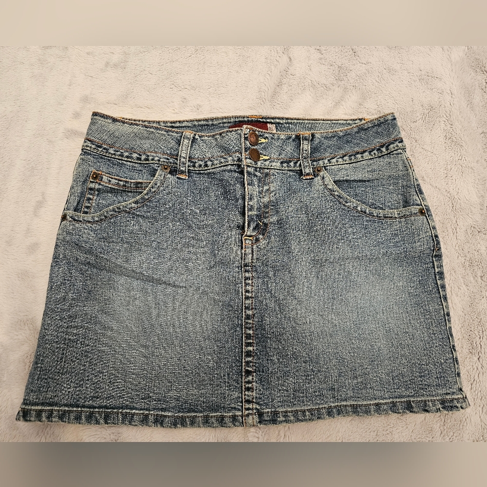 Vintage Jordache Denim Mini Skirt Size 7/8 With Lime Green Stitching